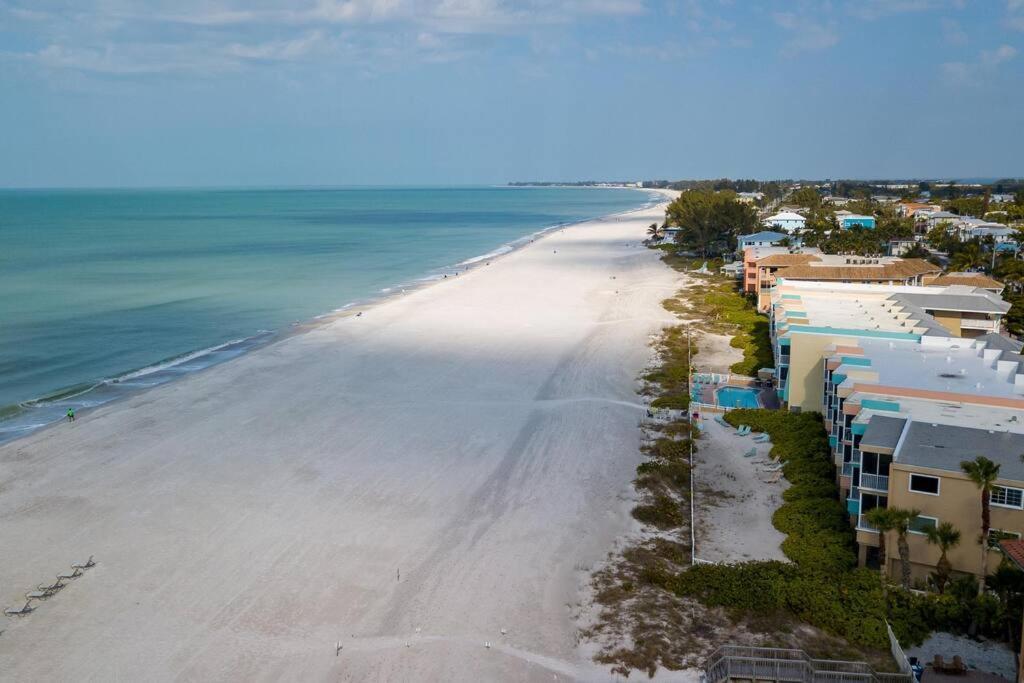 Bradenton Beach Resort Style Getaway-Walk To Beach Eksteriør billede
